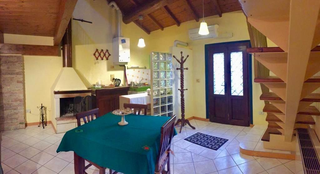Casa Fiorita Bed & Breakfast Sant'Enea ภายนอก รูปภาพ
